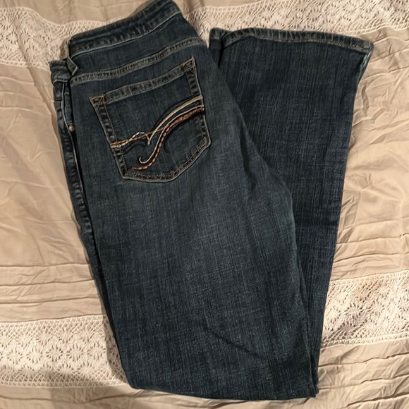 🍁Aura wrangler jeans. Women’s 6 and inseam 30in - Picture 3 of 4
